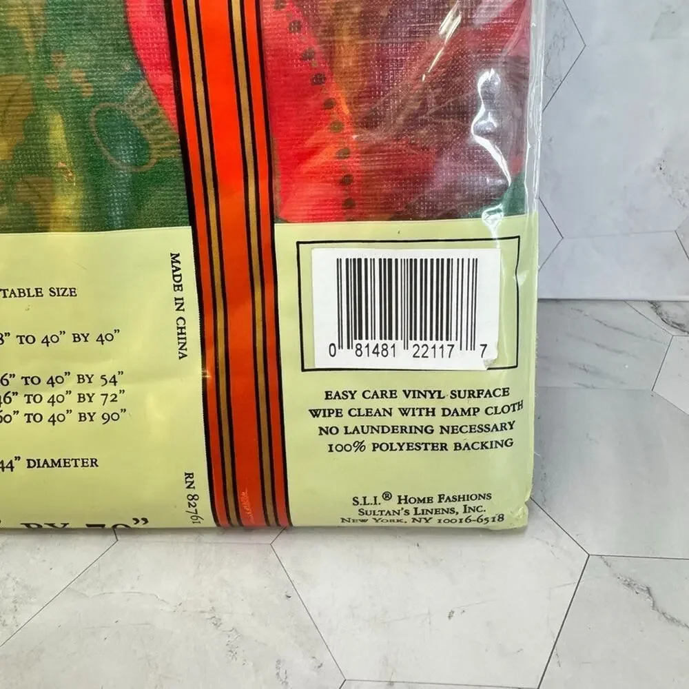 NOS Vtg Christmas Vinyl Tablecloth Sultan's Linens Green Red Flannel Back 52x70”